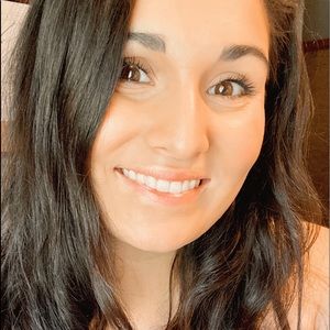 Meet your Posher, Lindsey